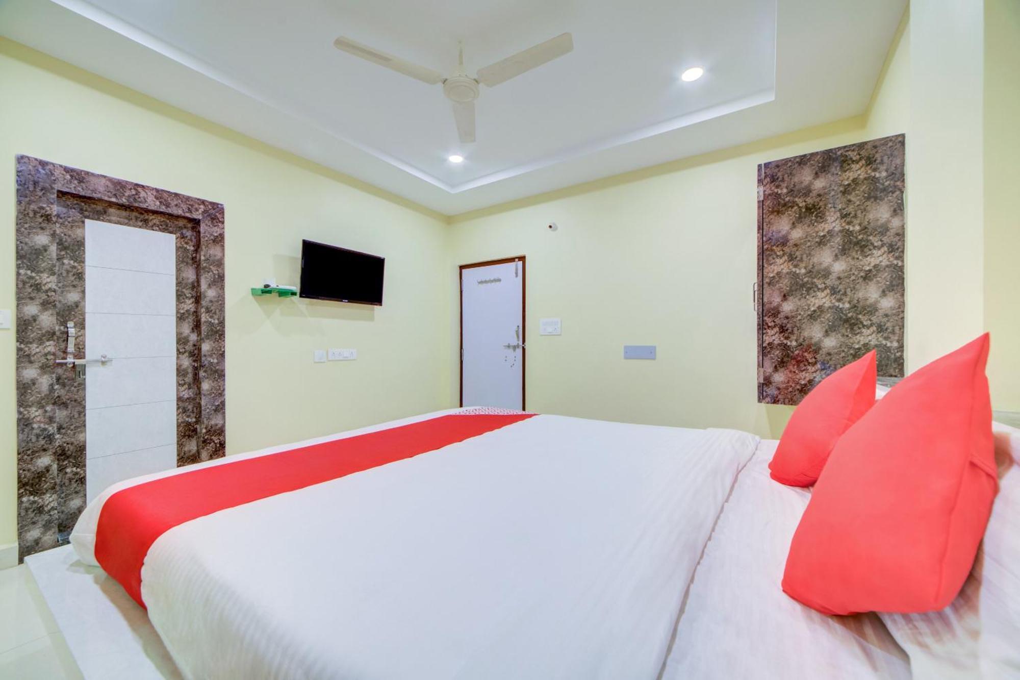 Hotel O Ksl Guest House Karimnagar Екстер'єр фото