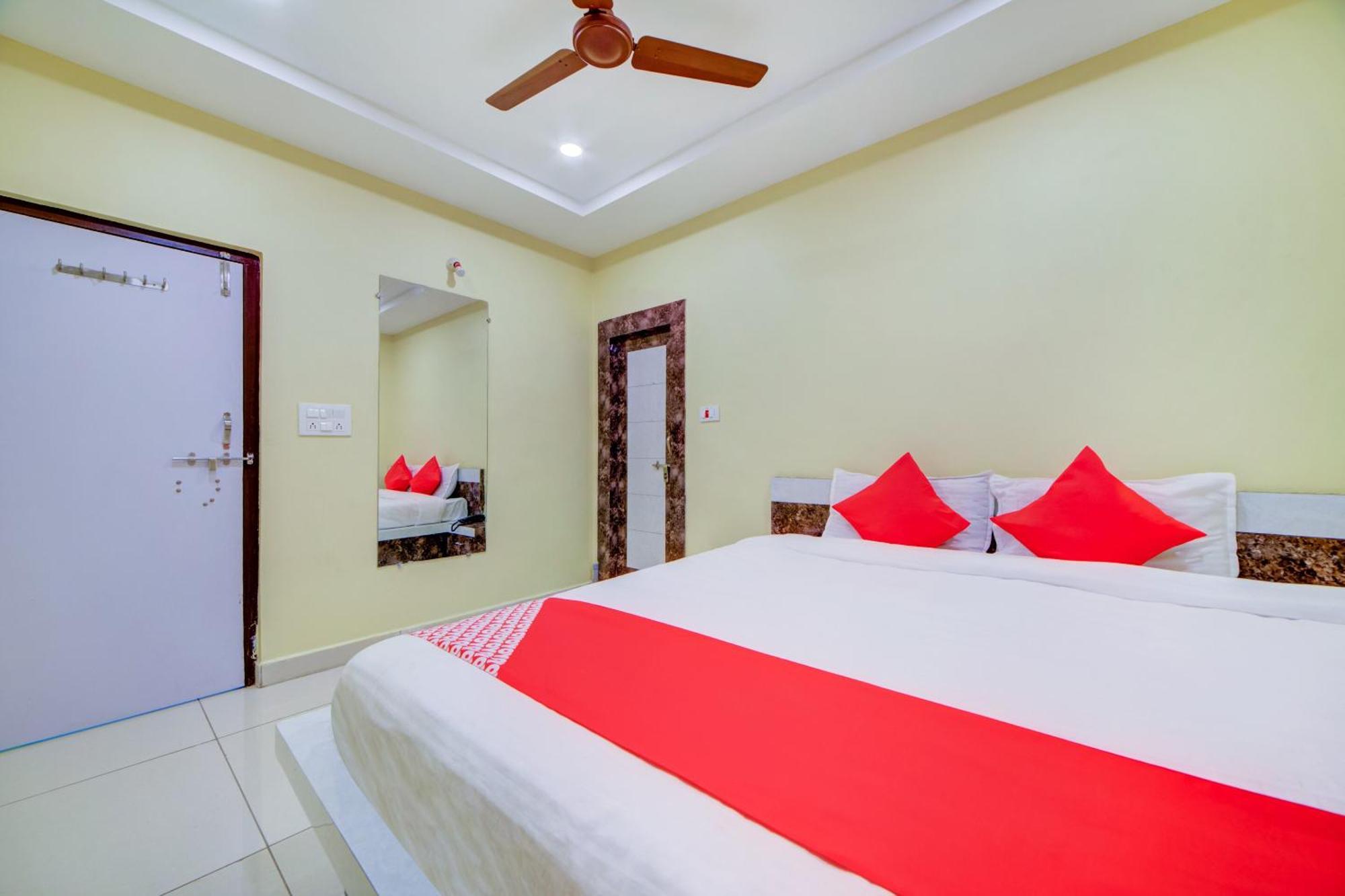 Hotel O Ksl Guest House Karimnagar Екстер'єр фото